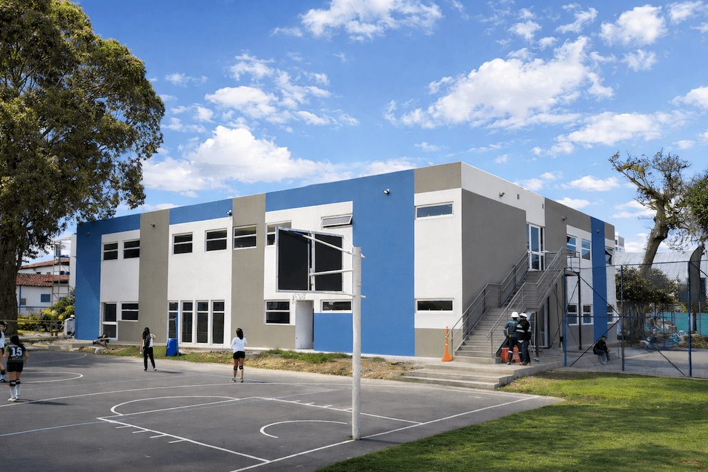 Colegio Santa Luisa — 2.500 m² en 3 meses, Bogotá